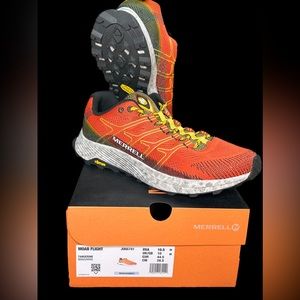 Merrill Moab Flight with Vibram soles
Men’s size 10.5 
NEVER WORN